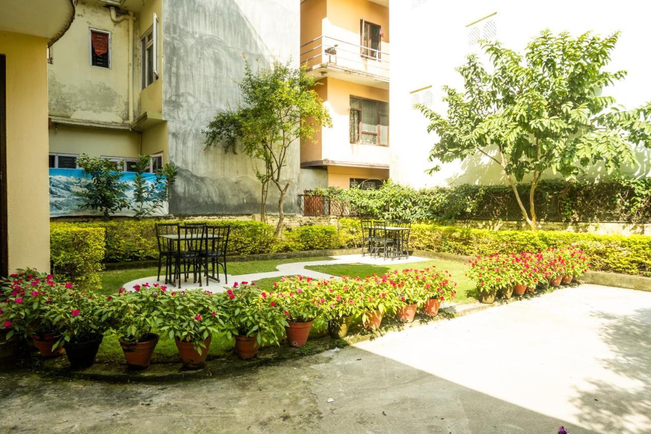 Kathmandu Peace Hotel Екстер'єр фото